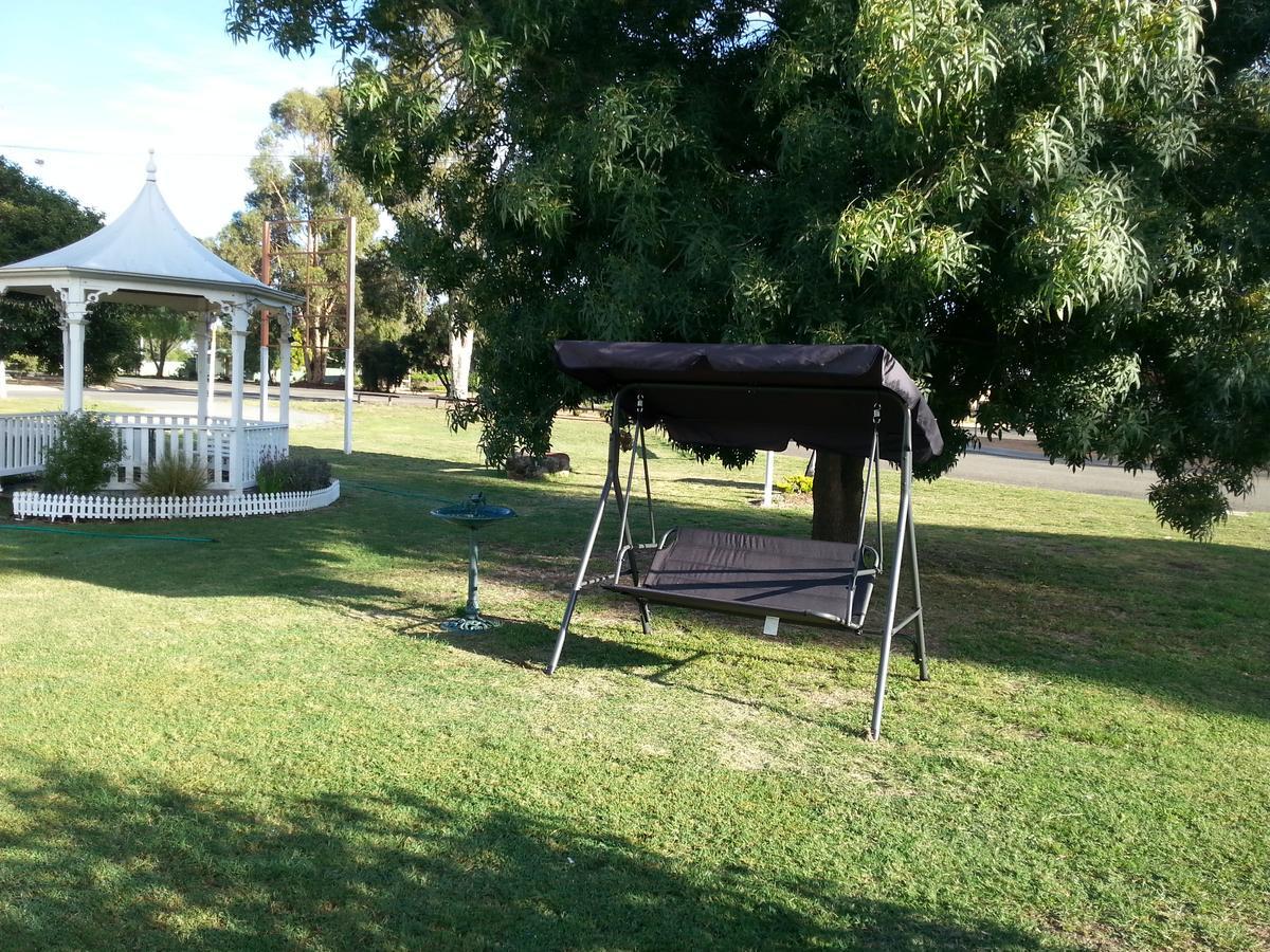 Gazebo Motor - 3* Strathmerton