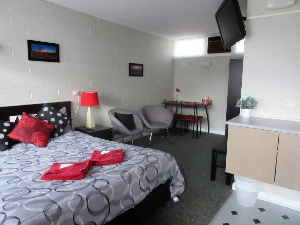 Gazebo Motor - 3* Strathmerton