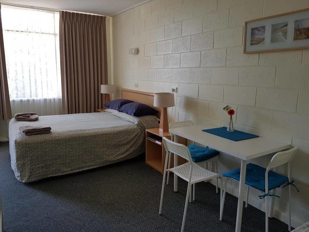 Inn Gazebo Motor - 3*